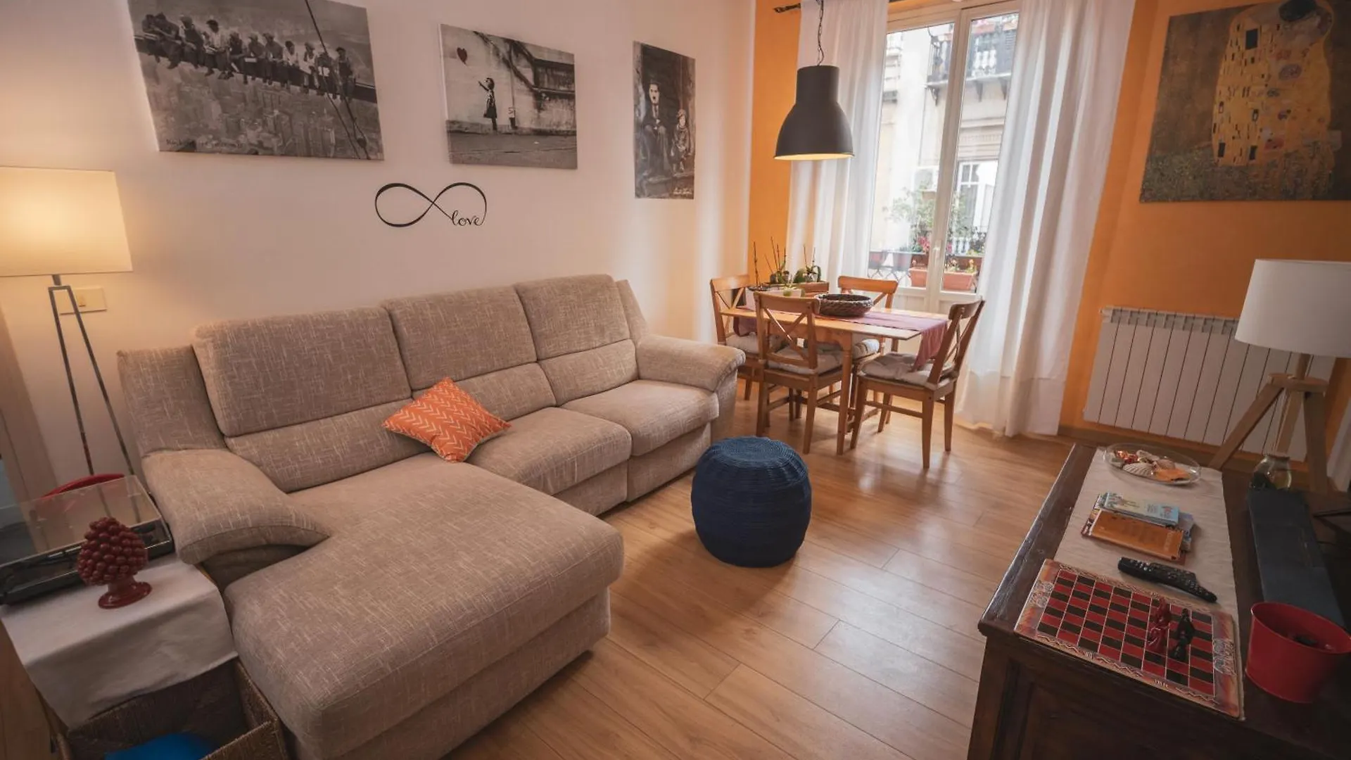 Itiseasy Palermo 1 E 2 Private Apartments Italy